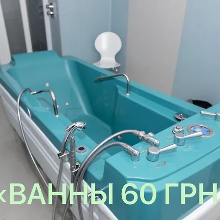 365 Отель Трускавец