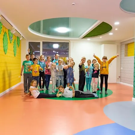 Hotel 365 Truskawez