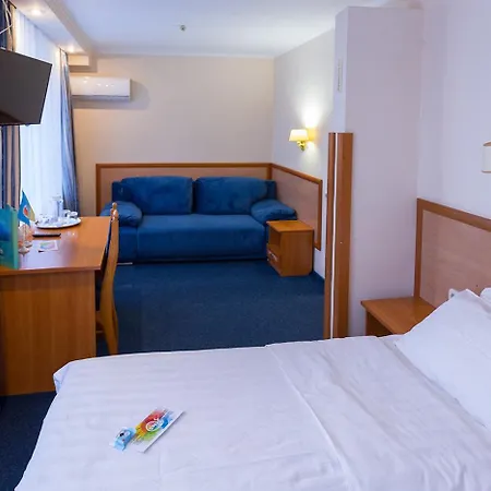 Hotel 365 3*